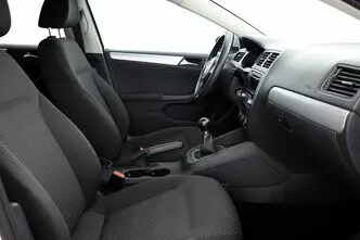 Volkswagen Jetta, 1.2, 104 kW, petrol, manual, front-wheel drive