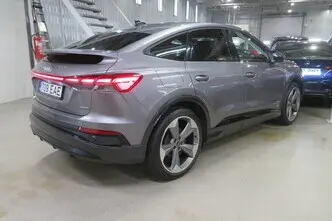 Audi Q4, 77 kW, electric, automatic, four-wheel drive