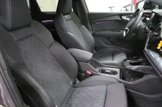 Audi Q4, 77 kW, electric, automatic, four-wheel drive