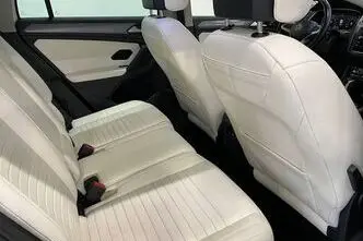 Volkswagen Tiguan, 1.4, 110 kW, plug-in hybrid, automatic, front-wheel drive