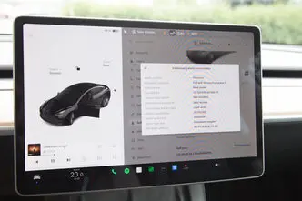 Tesla Model 3, 153 kW, electric, automatic, four-wheel drive