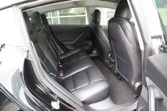 Tesla Model 3, 153 kW, electric, automatic, four-wheel drive