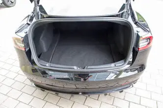 Tesla Model 3, 153 kW, electric, automatic, four-wheel drive