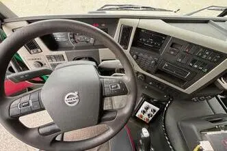 Volvo FM410 6x2*4, 308 kW, дизель, автомат