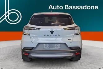 Renault Captur, 1.6, 105 kW, hybrid, automatic, front-wheel drive