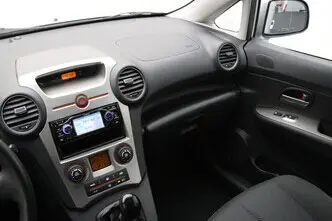 Kia Carens, 2.0, 106 kW, bensiin, manuaal, esivedu
