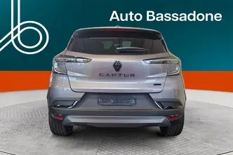 Renault Captur, 1.6, 105 kW, hybrid, automatic, front-wheel drive