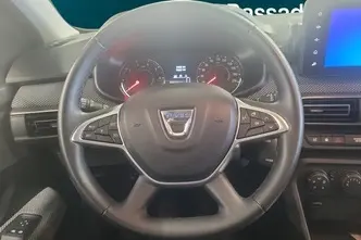 Dacia Sandero, 1.0, 67 kW, бензин, механическая, передний привод