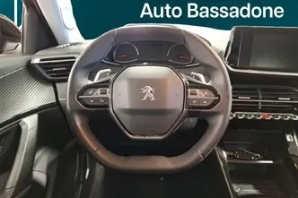 Peugeot 2008, 1.2, 96 kW, бензин, автомат, передний привод