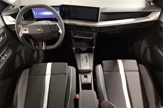 Opel Frontera, 1.2, 107 kW, гибрид, автомат, передний привод