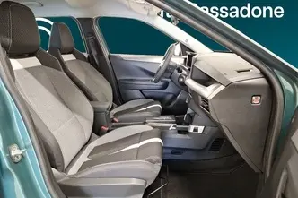 Opel Frontera, 1.2, 107 kW, гибрид, автомат, передний привод