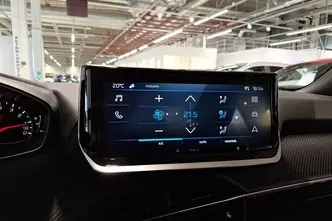 Peugeot 2008, 1.2, 96 kW, бензин, автомат, передний привод