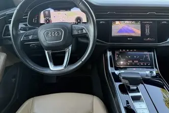 Audi Q8, 3.0, 210 kW, hybrid, automatic, four-wheel drive