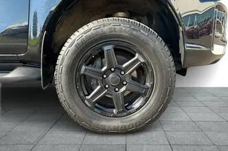 Toyota Hilux, 2.4, 110 kW, дизель, автомат, полный привод