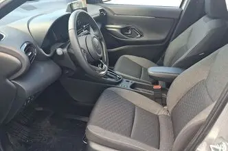 Toyota Yaris Cross, 1.5, 68 kW, hybrid, automatic, front-wheel drive