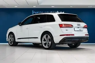 Audi Q7, 3.0, 210 kW, гибрид, автомат, полный привод