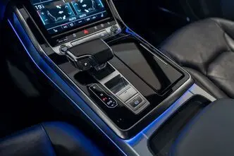 Audi Q7, 3.0, 210 kW, гибрид, автомат, полный привод