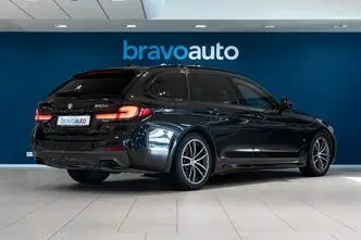 BMW 520, 2.0, 140 kW, гибрид, автомат, полный привод