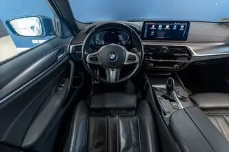 BMW 520, 2.0, 140 kW, hybrid, automatic, four-wheel drive