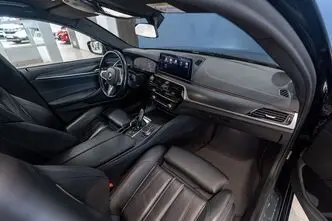 BMW 520, 2.0, 140 kW, hybrid, automatic, four-wheel drive