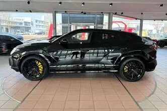 Lamborghini Urus, 4.0, 588 kW, гибрид, автомат, полный привод