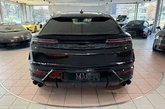 Lamborghini Urus, 4.0, 588 kW, гибрид, автомат, полный привод