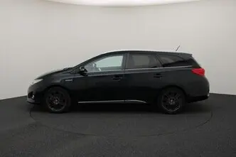 Toyota Auris, 1.8, 73 kW, hybrid, automatic, front-wheel drive