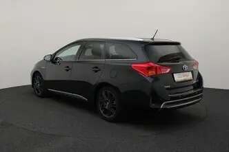 Toyota Auris, 1.8, 73 kW, hybrid, automatic, front-wheel drive