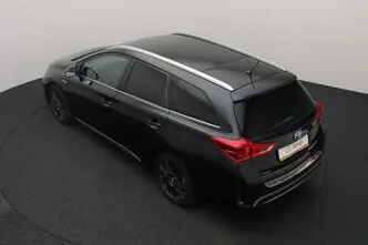 Toyota Auris, 1.8, 73 kW, hybrid, automatic, front-wheel drive