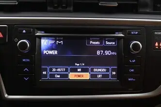 Toyota Auris, 1.8, 73 kW, hybrid, automatic, front-wheel drive