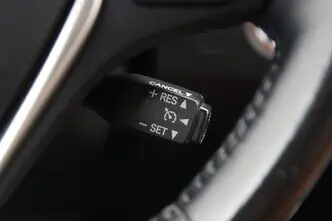 Toyota Auris, 1.8, 73 kW, hybrid, automatic, front-wheel drive