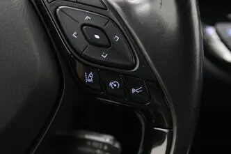 Toyota C-HR, 1.8, 72 kW, hybrid, automatic, front-wheel drive