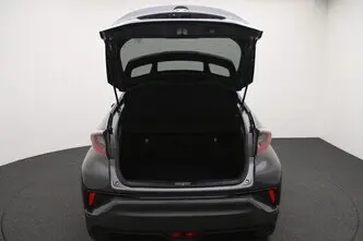 Toyota C-HR, 1.8, 72 kW, hybrid, automatic, front-wheel drive