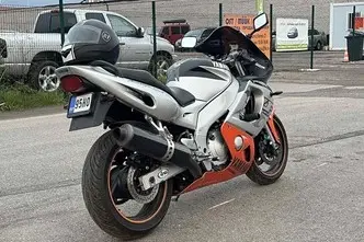 Yamaha YZF 600R, 0.6, 71 kW, bensiin, manuaal, esivedu