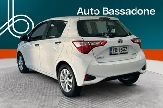 Toyota Yaris, 1.5, 54 kW, гибрид, автомат, передний привод