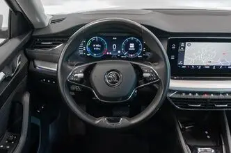 Škoda Octavia, 1.4, 110 kW, подключаемый гибрид, автомат, передний привод
