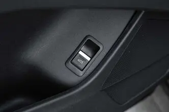 Audi Q4 e-tron, 195 kW, electric, automatic, four-wheel drive