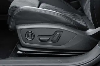 Audi Q4 e-tron, 195 kW, electric, automatic, four-wheel drive