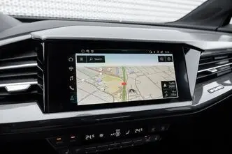Audi Q4 e-tron, 195 kW, electric, automatic, four-wheel drive