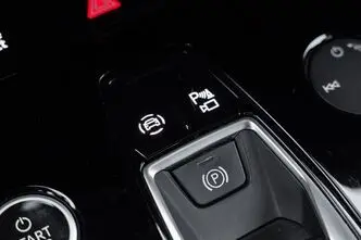 Audi Q4 e-tron, 195 kW, electric, automatic, four-wheel drive