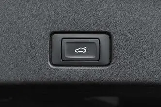 Audi Q4 e-tron, 195 kW, electric, automatic, four-wheel drive