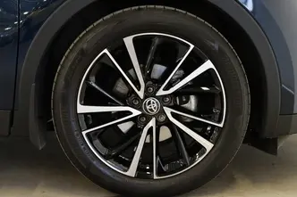 Toyota C-HR, 1.8, 72 kW, гибрид, автомат, передний привод