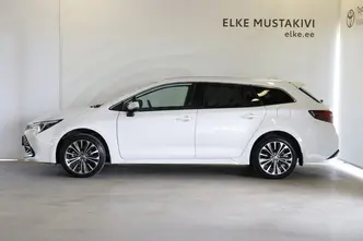Toyota Corolla, 1.8, 72 kW, hybrid, automatic, front-wheel drive