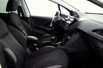 Peugeot 208, 1.2, 81 kW, petrol, manual, front-wheel drive