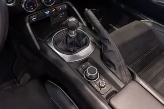 Mazda MX-5, 2.0, 135 kW, бензин, механическая, задний привод