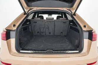Audi Q8, 3.0, 210 kW, дизель, автомат, полный привод