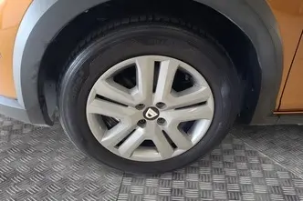 Dacia Sandero, 1.0, 67 kW, bensiin, automaat, esivedu