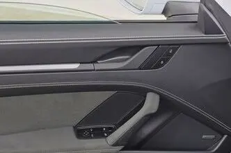 Porsche 911, 4.0, 375 kW, бензин, автомат, задний привод