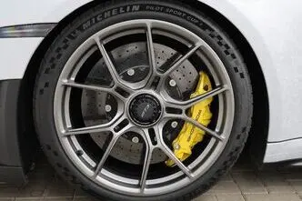 Porsche 911, 4.0, 375 kW, бензин, автомат, задний привод