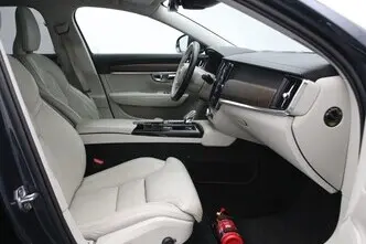 Volvo V90, 2.0, 223 kW, plug-in hybrid, automatic, front-wheel drive